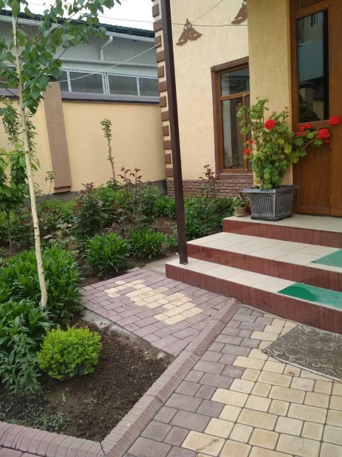 Medi Guest House Ош Экстерьер фото
