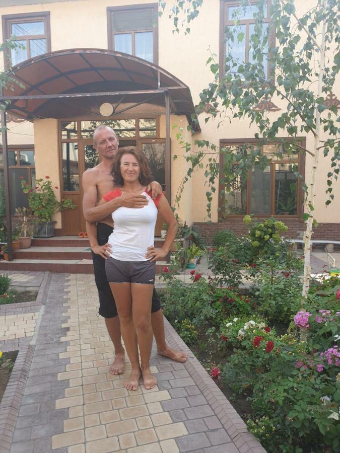 Medi Guest House Ош Экстерьер фото